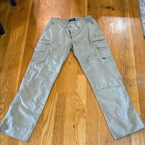 Stylish Women's Cargo Pants in Tan